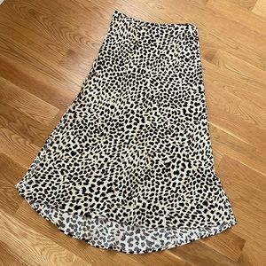 Karen Kane On Safari Bias Cut High Low Leopard Print Skirt Size S NWT